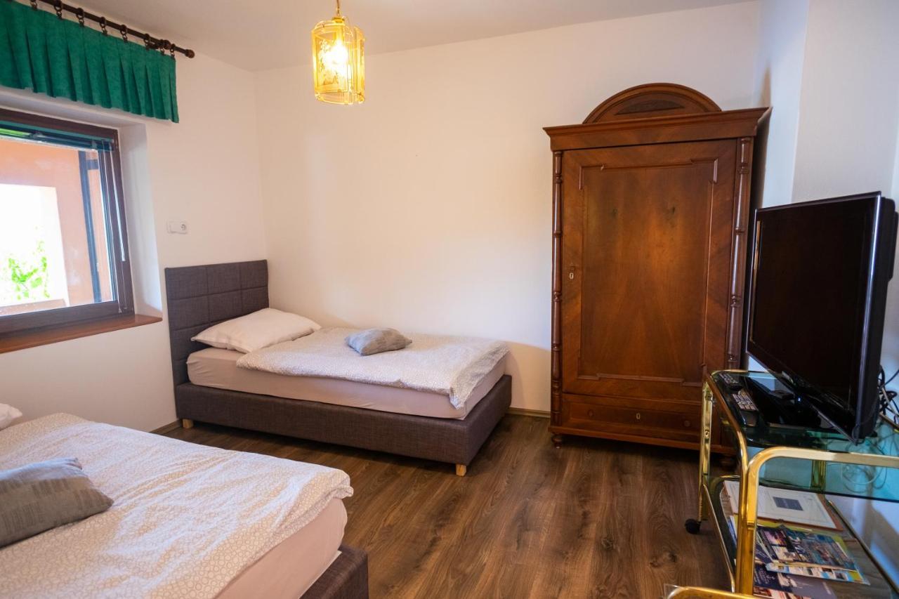 Apartmani Suzana Кленовица Экстерьер фото
